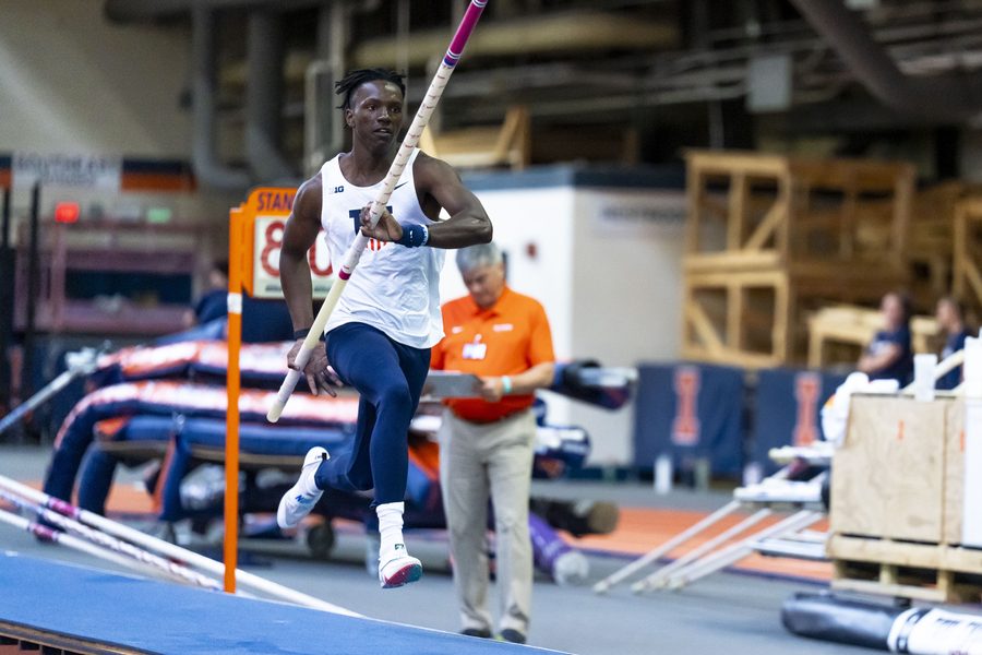 Brenden Vanderpool over the bar indoors, Illinois
